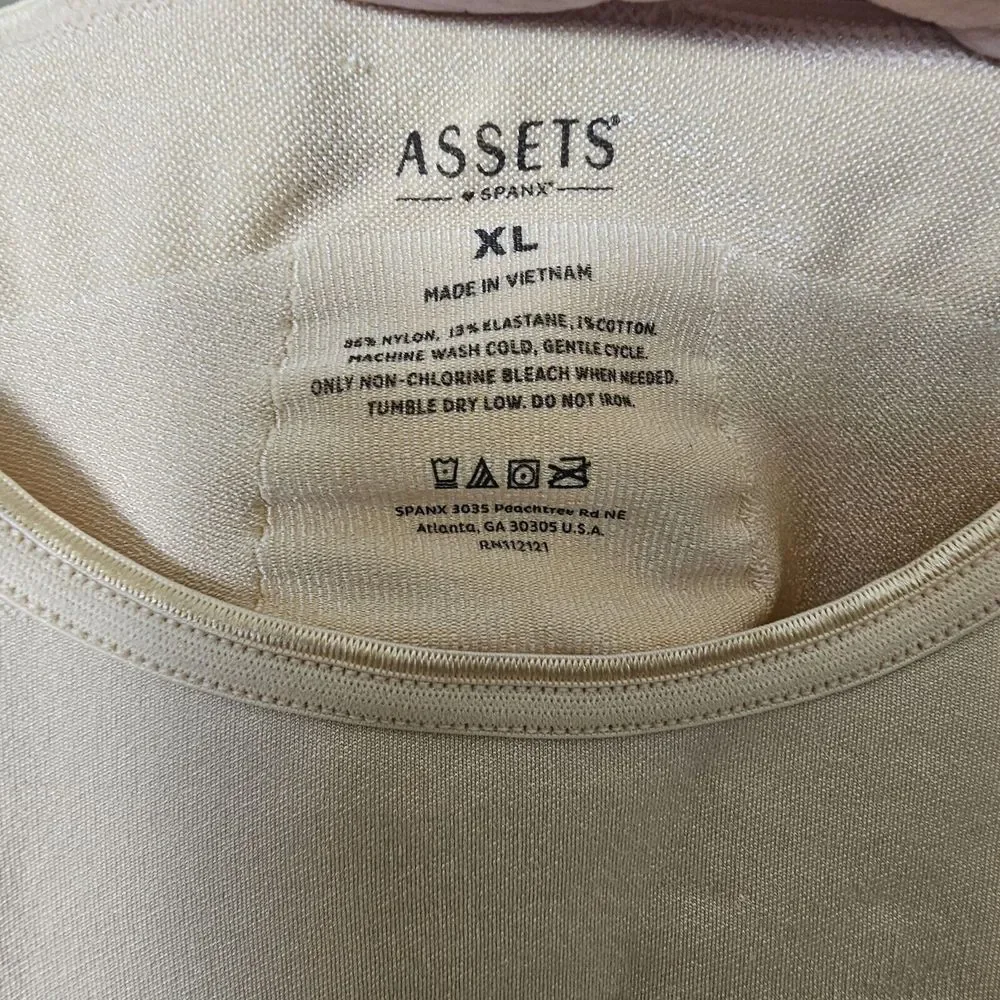 NWT Assest Spanx Bodysuit L Beige‎ Adjustable Strap Hook Eye Control Shapewear